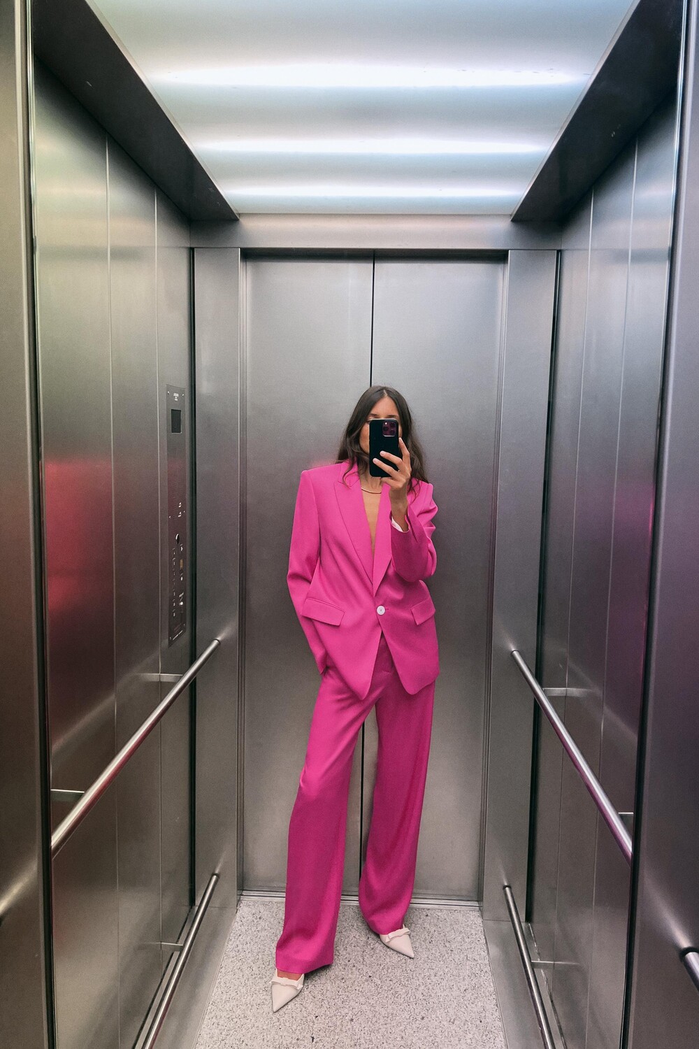 

Атласный пиджак ZARA, фуксия