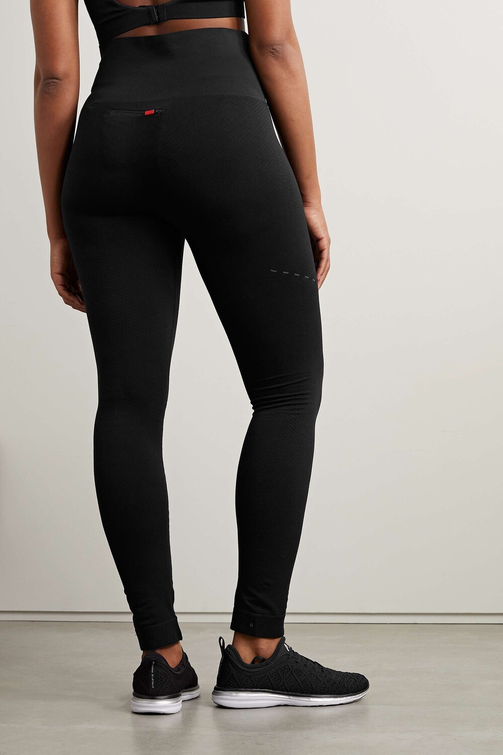 

FALKE ERGONOMIC SPORT SYSTEM леггинсы Core стрейч, черный