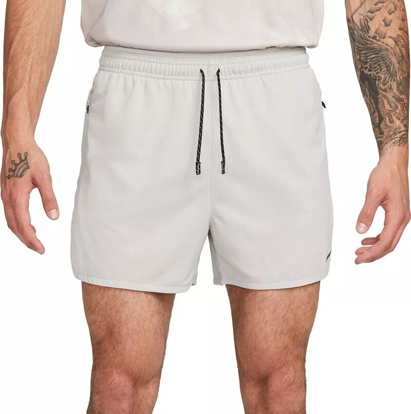 

Мужские шорты Nike Dri-FIT Run Division Stride 4 дюйма