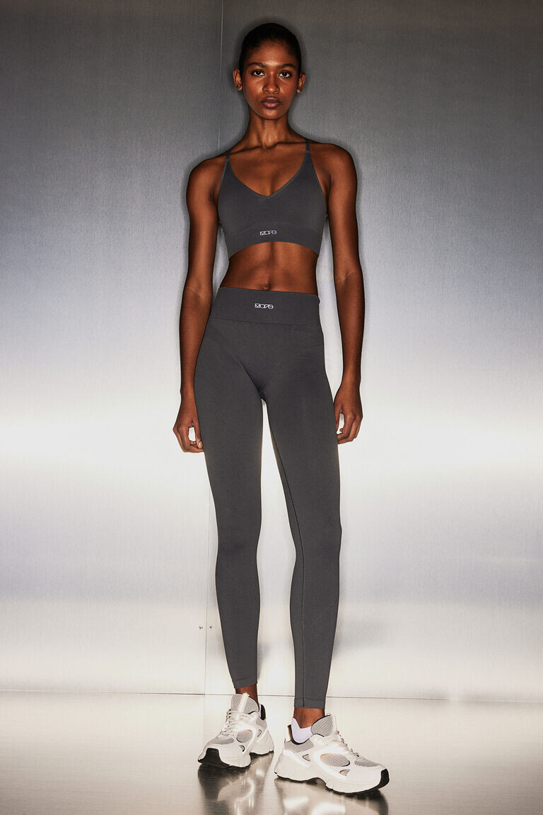 

Спортивный бюстгальтер drymove seamless light support H&M, серый