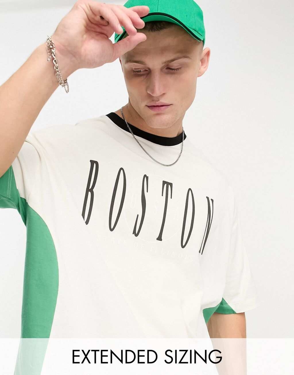 

Бежевая оверсайз-футболка ASOS DESIGN с зелеными вставками в стиле колор-блок и принтом «Бостон», Зеленый