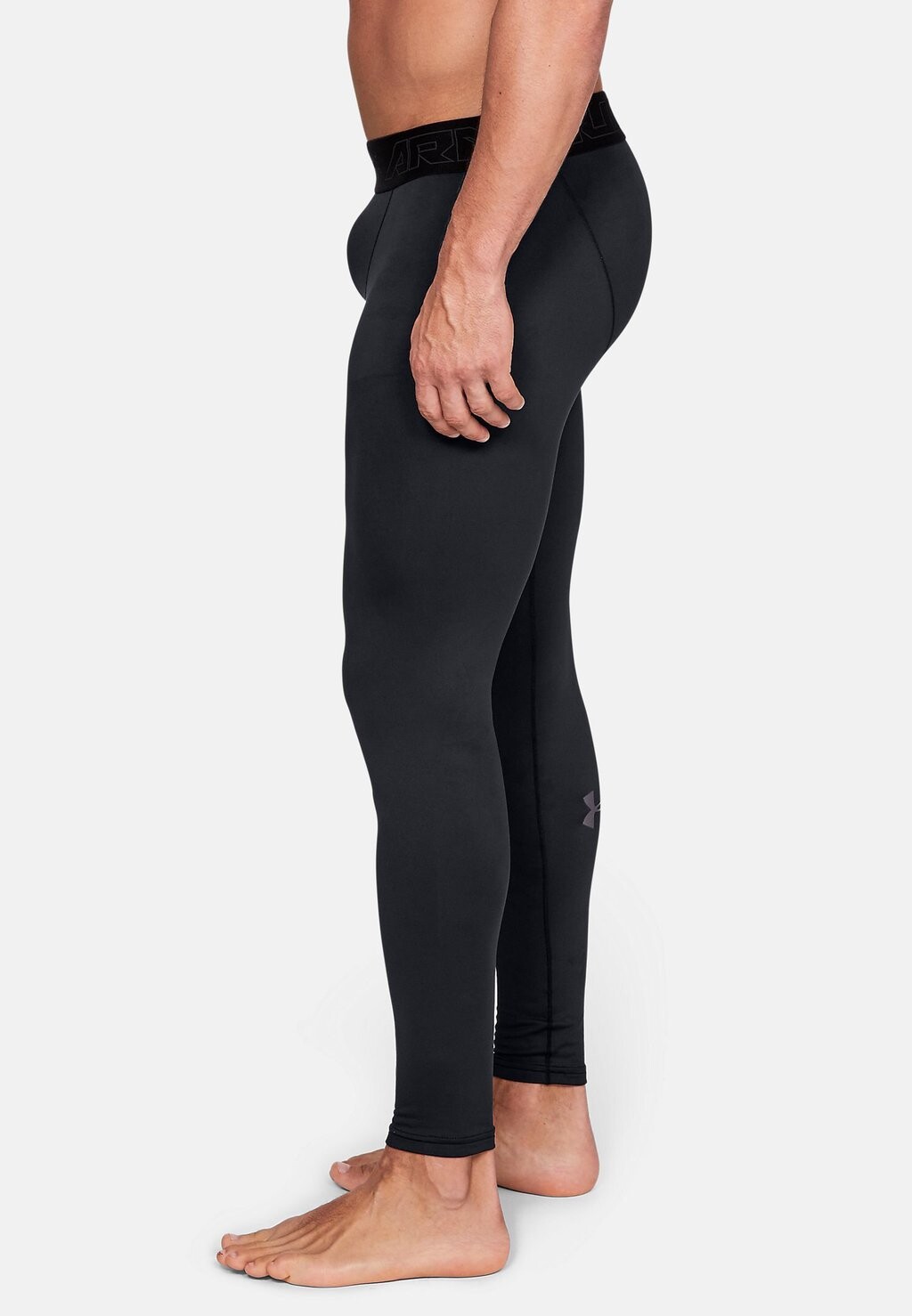 

Тайтсы Coldgear Under Armour, черный