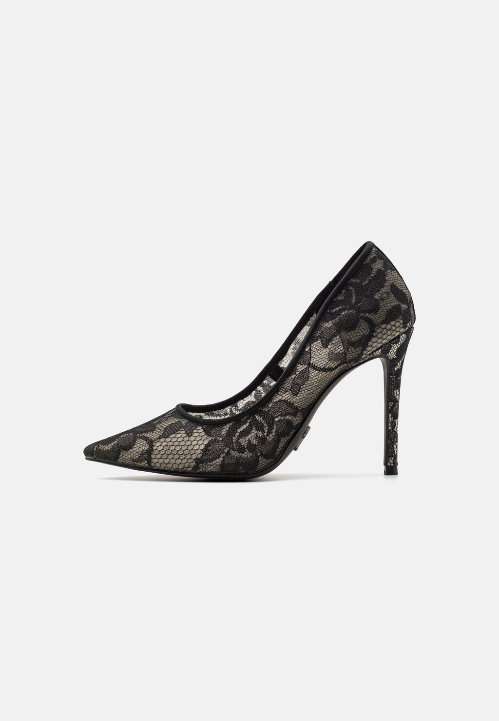 

Туфли Evelyn Steve Madden, черный
