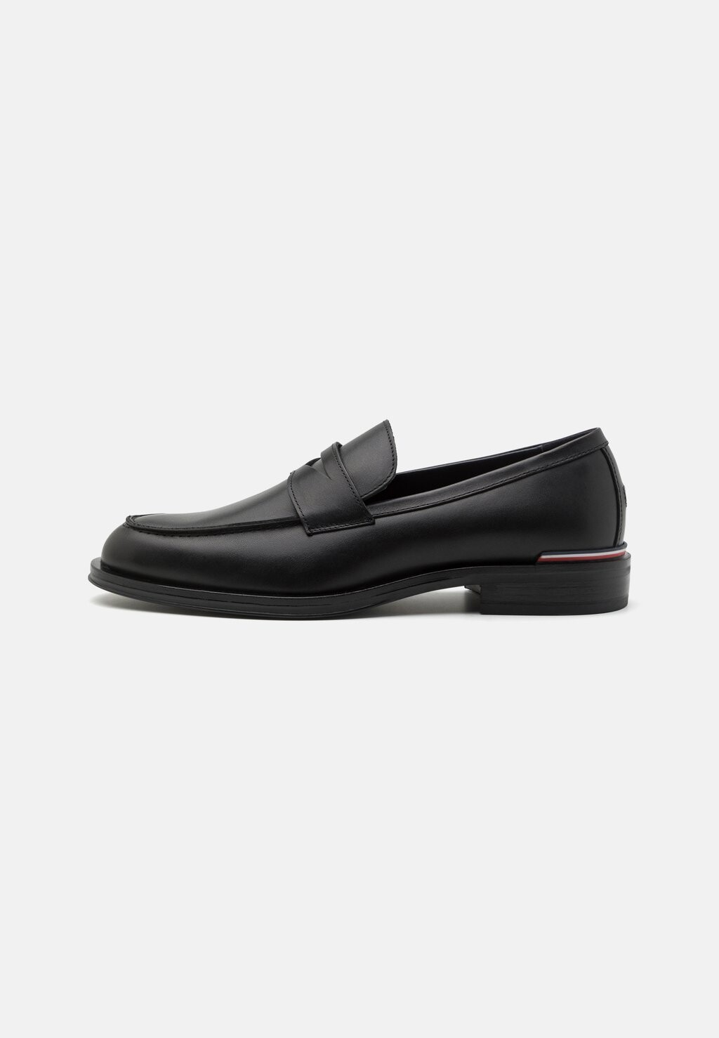 

Смарт-слипоны Tommy Hilfiger ЛОФЕРЫ CORE, черный