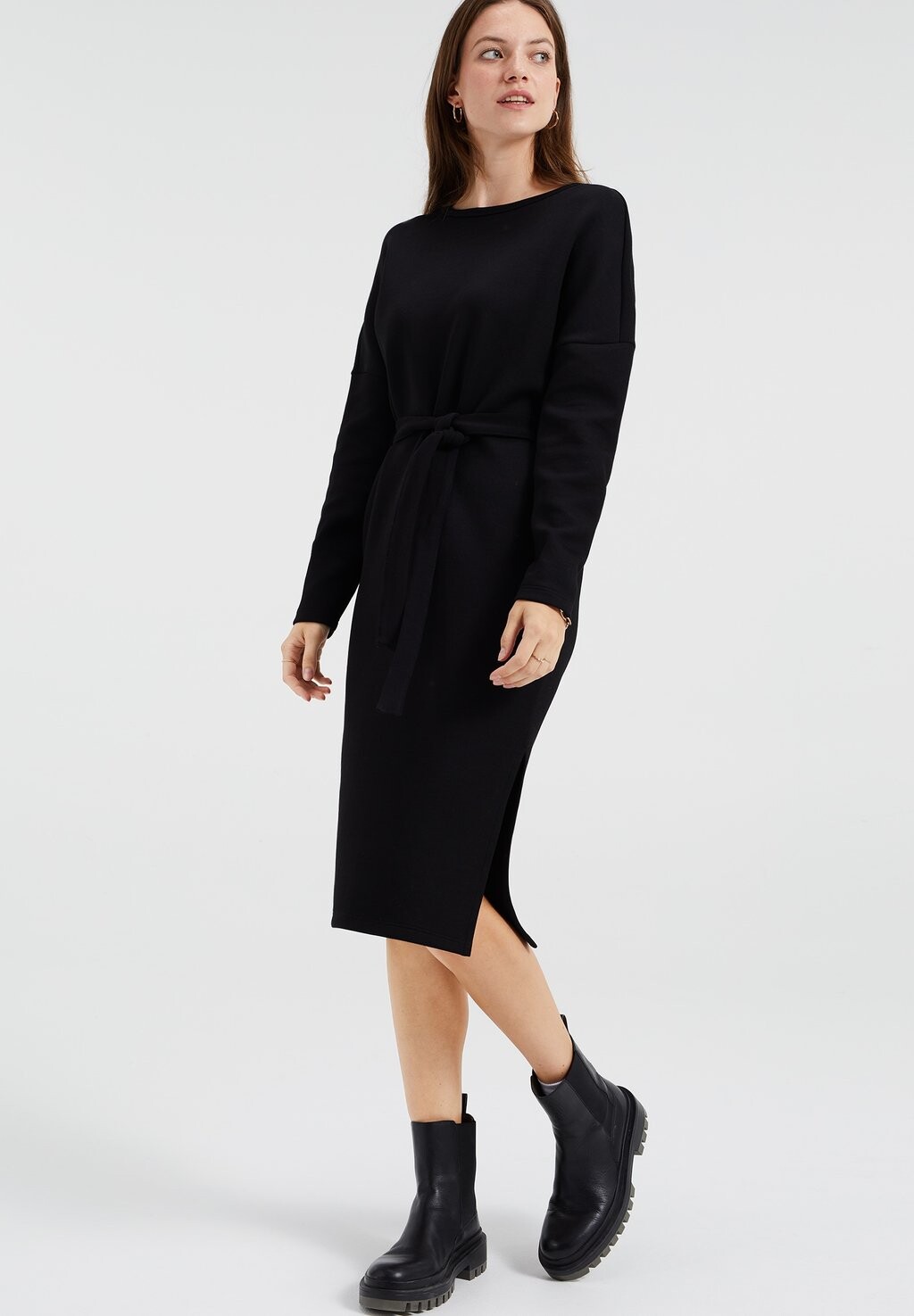 

Платье из джерси WE Fashion, черный