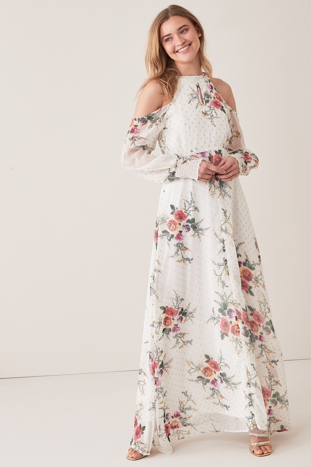 

Белое длинное платье с цветочным принтом и открытыми плечами Frock and Frill, белый