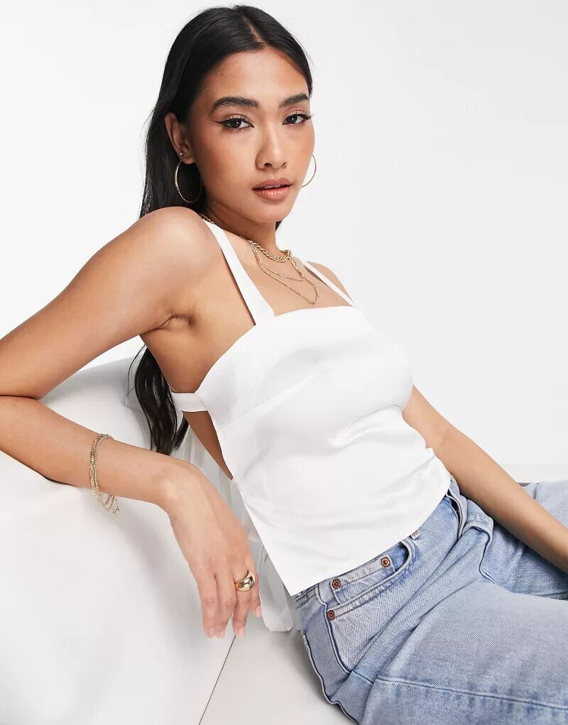 

Топ цвета слоновой кости с квадратным вырезом и завязкой сзади ASOS