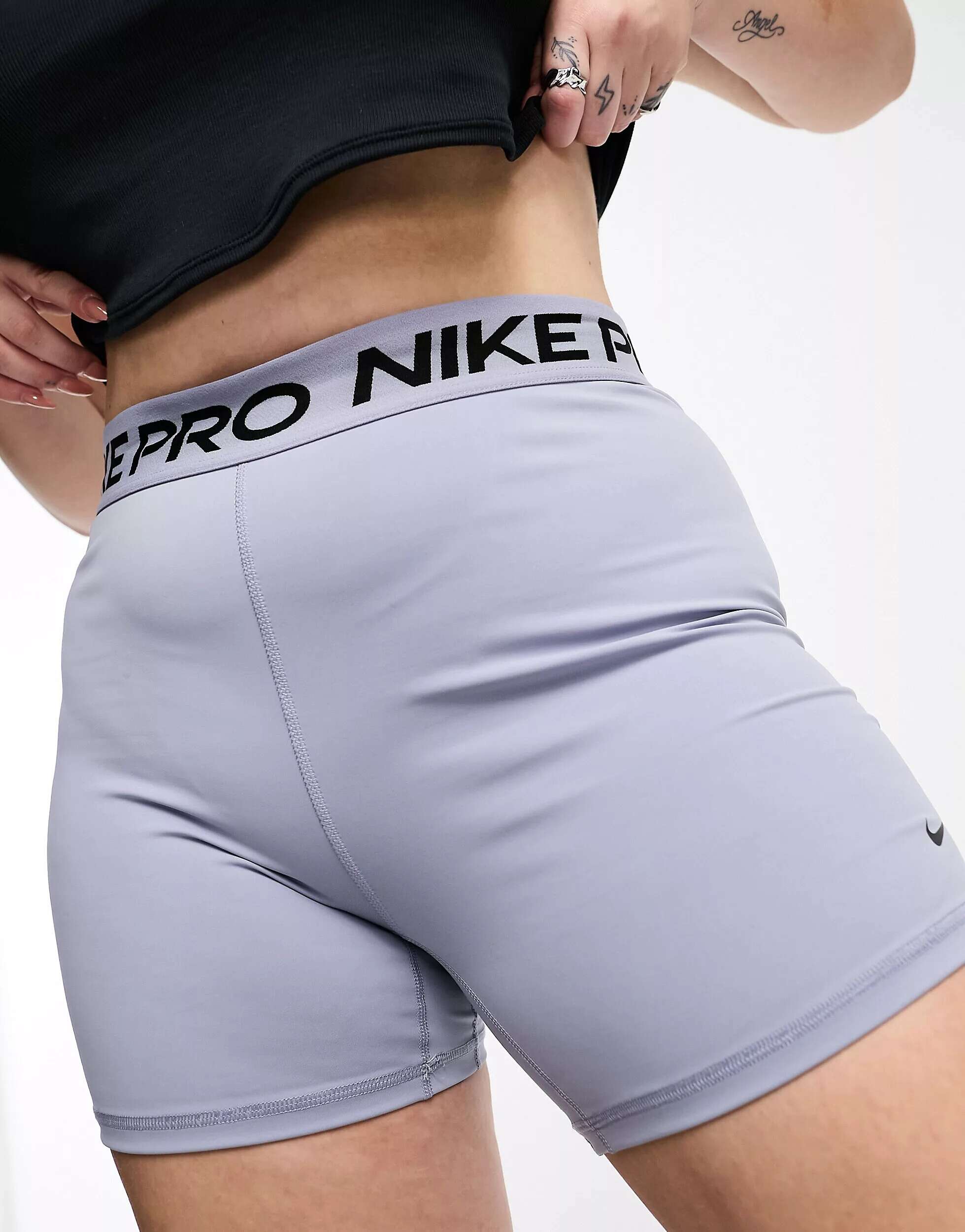 Серые шорты Nike Train Plus Pro Nike