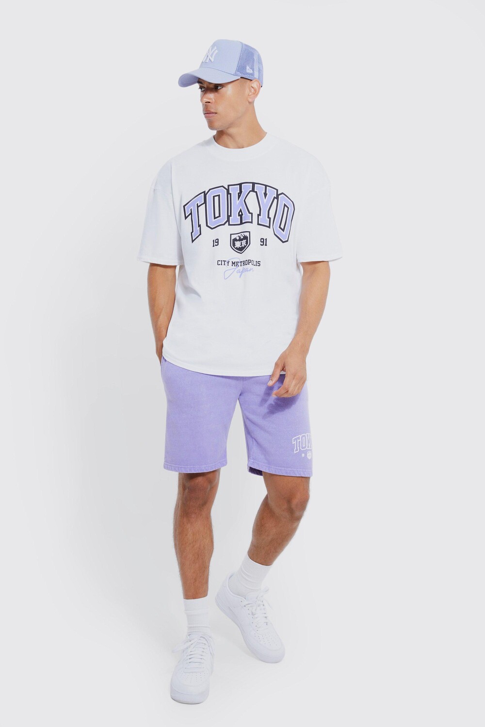 

Футболка оверсайз tokyo и короткий комплект Boohoo, фиолетовый