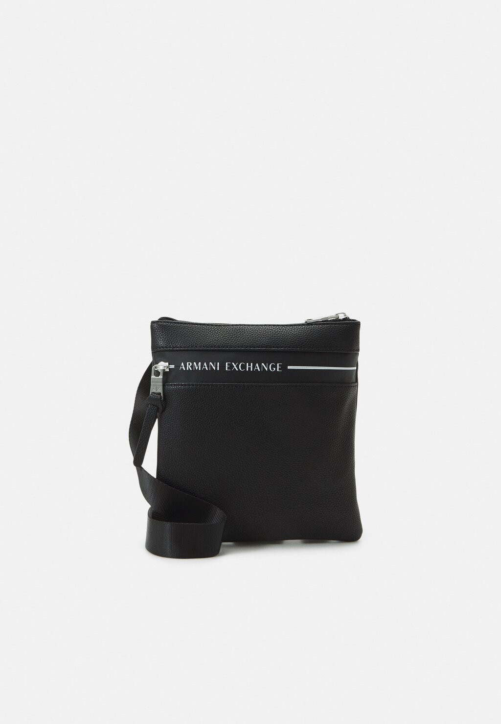 

Сумка через плечо Armani Exchange, черный