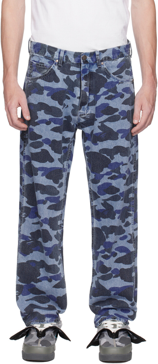 

Синие джинсы BAPE с камуфляжным принтом