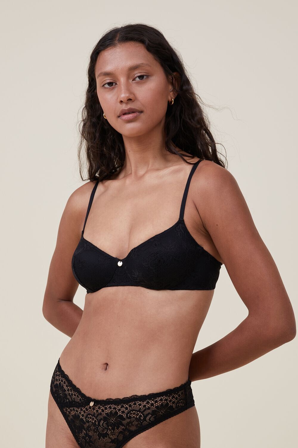 

Кружевной бюстгальтер на косточках The Cotton On Body Cotton On Body