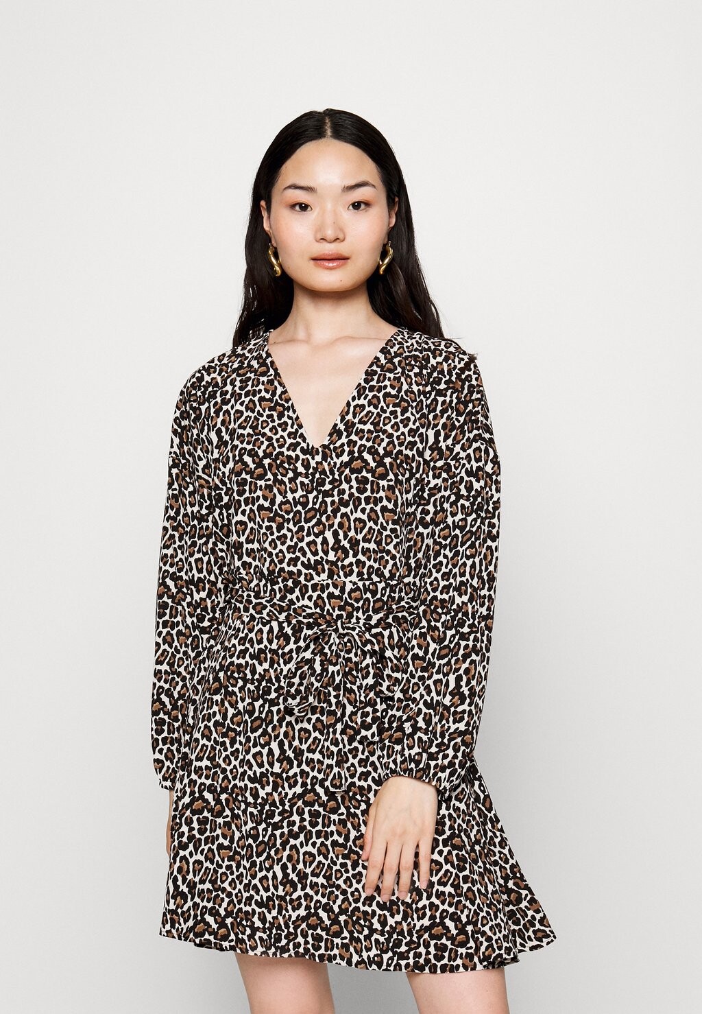 

Летнее платье Vero Moda, бежевый
