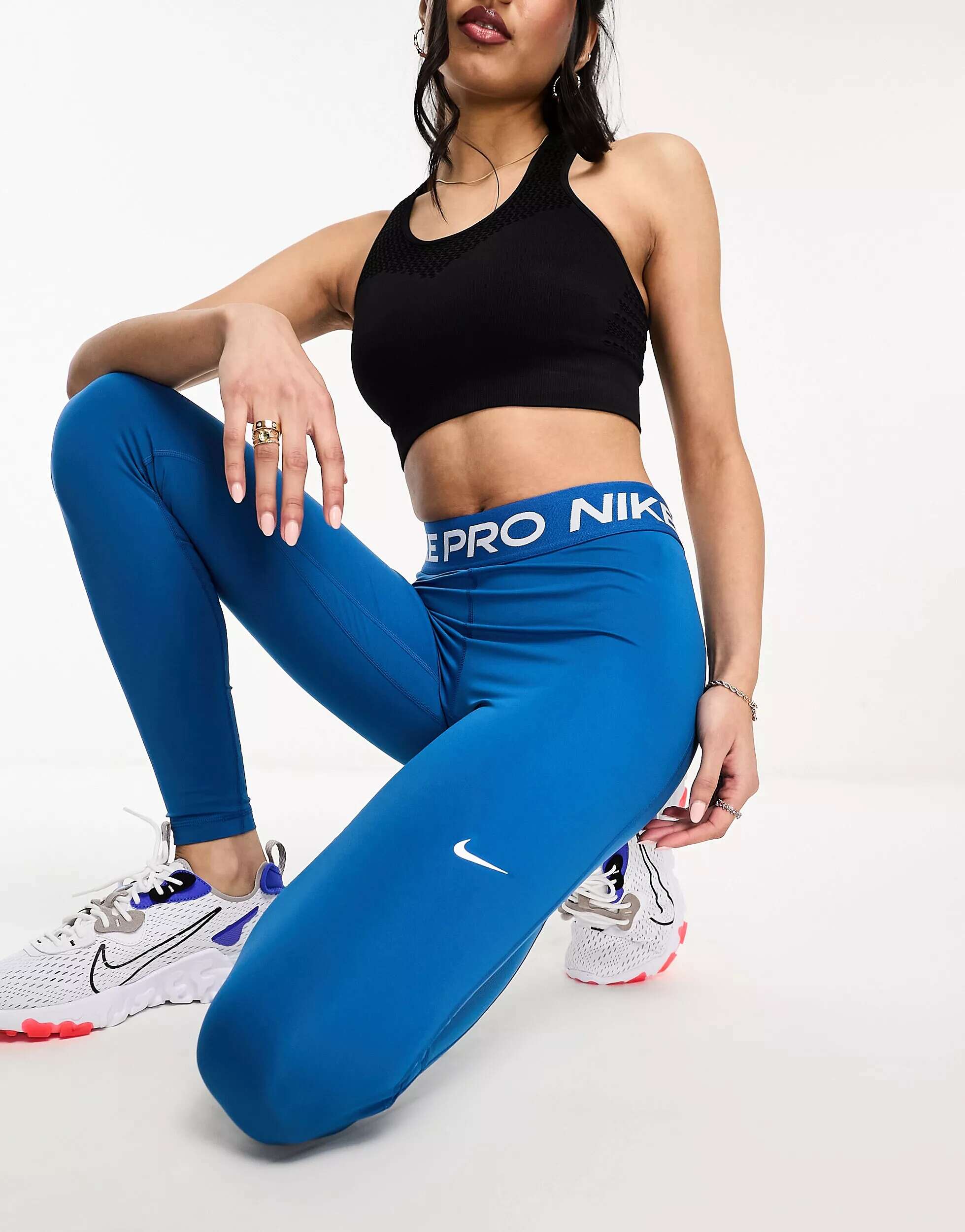 Синие леггинсы Nike Pro Training 365 Nike леггинсы pro 365 nike черный