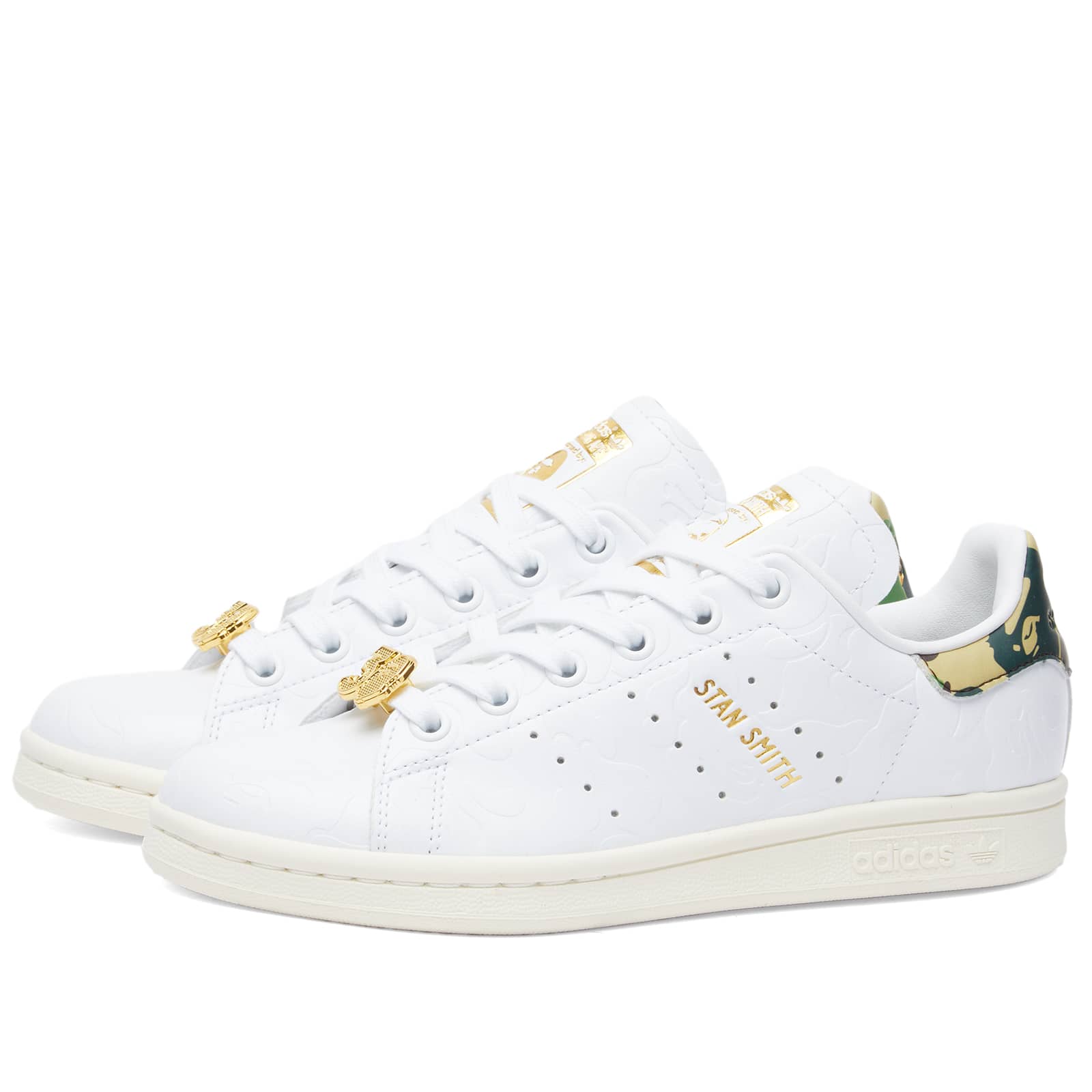 цена Кроссовки Adidas X Bape Stan Smith, цвет White & Off White