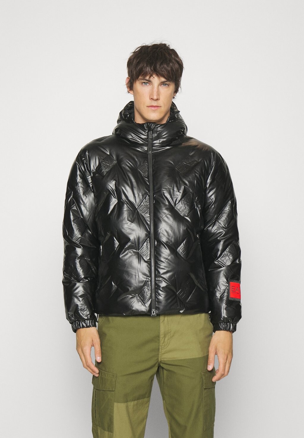 

Зимняя куртка Armani Emporio с капюшоном, черный, Серый