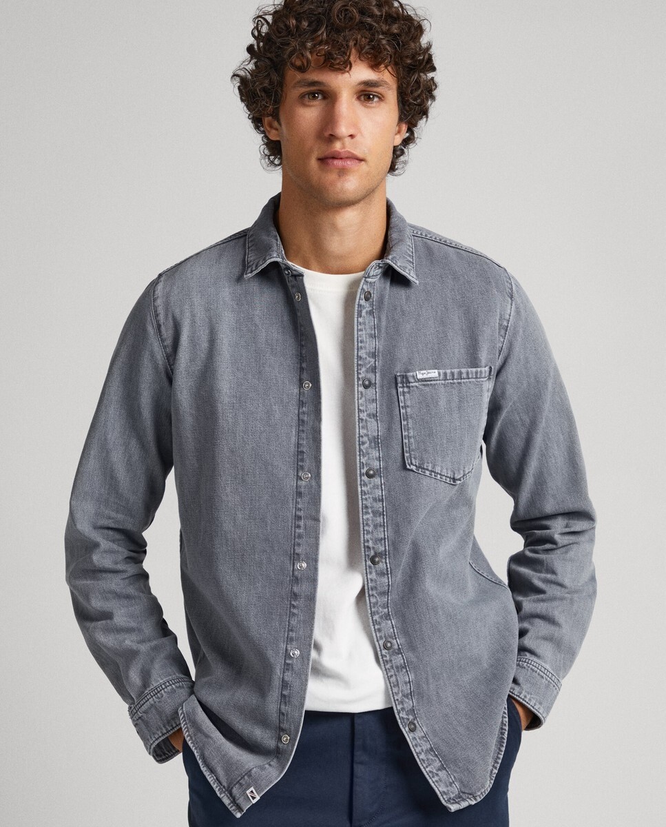 

Однотонная узкая мужская джинсовая рубашка серого цвета Pepe Jeans, серый