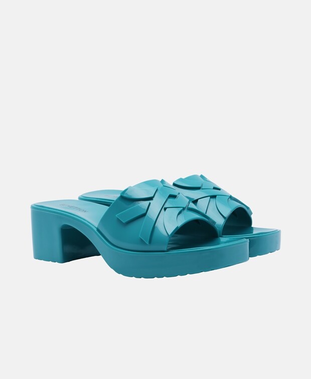 

Босоножки на каблуке United Colors of Benetton, черный