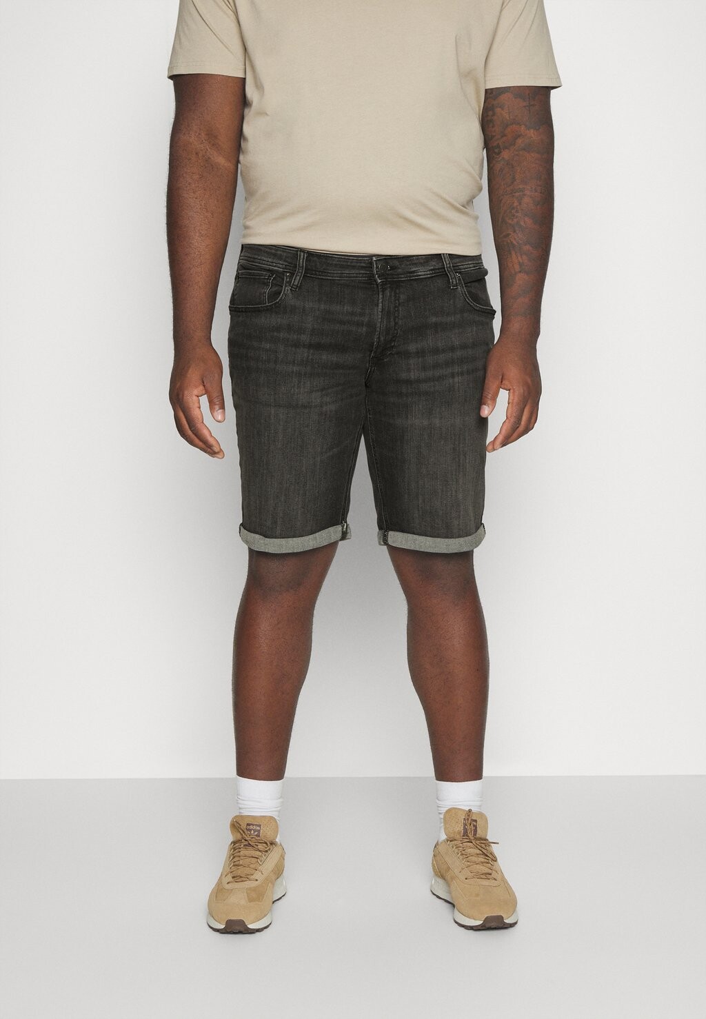 

Джинсовые шорты Jack & Jones