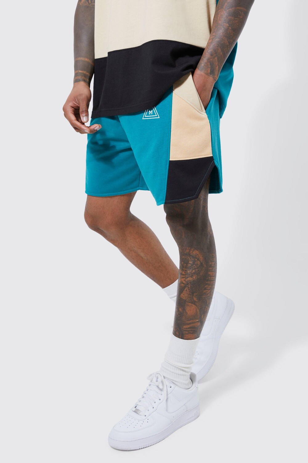 

Короткие шорты с френдовым цветом volley Boohoo, бирюзовый