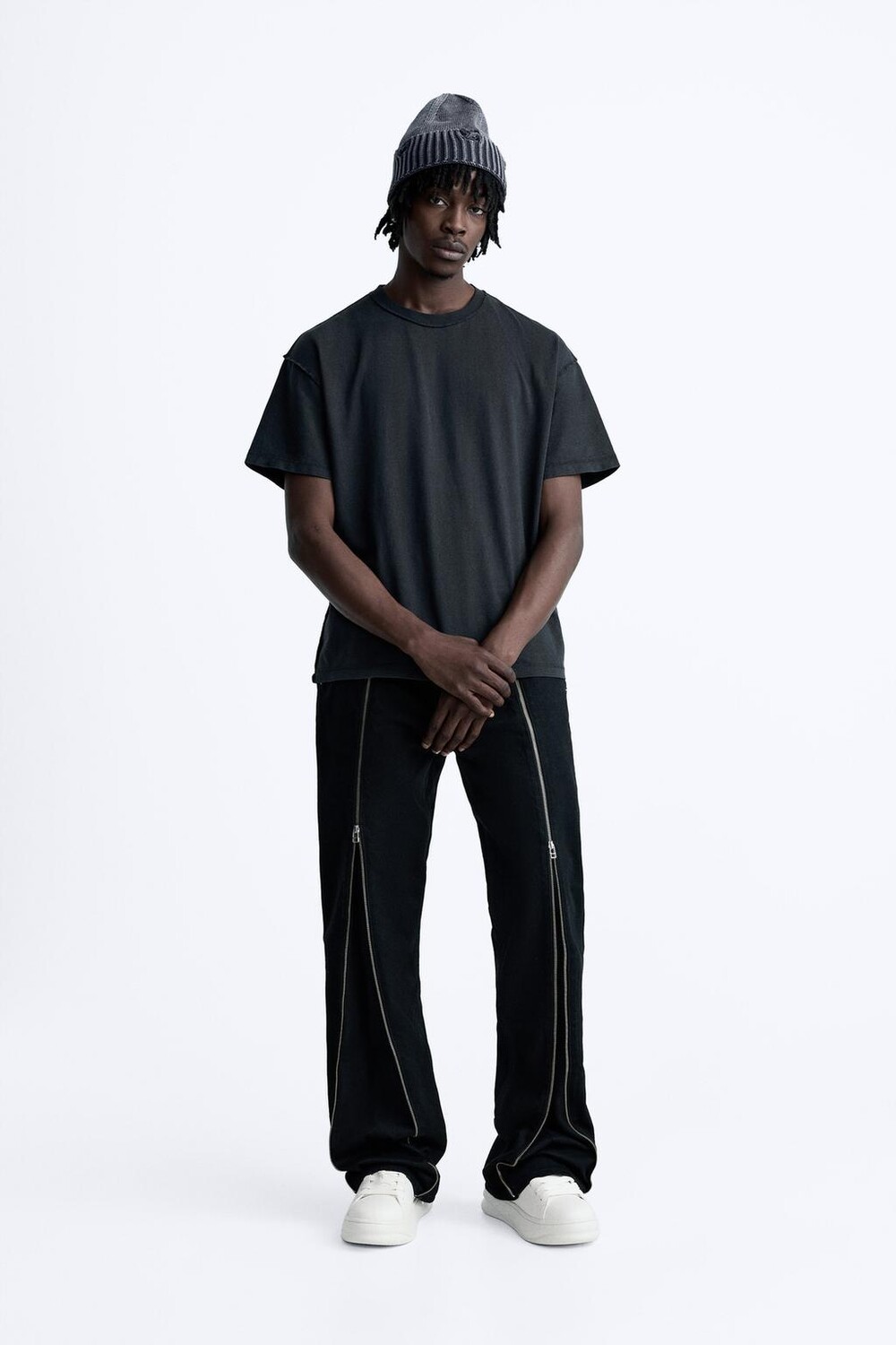 

Кроссовки с мотивами ZARA, белый