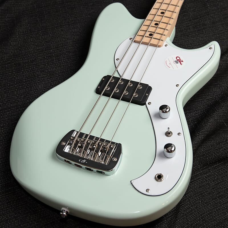 

Басс гитара G&L Tribute Fallout Surf Green Bass - No Bag/Case Included