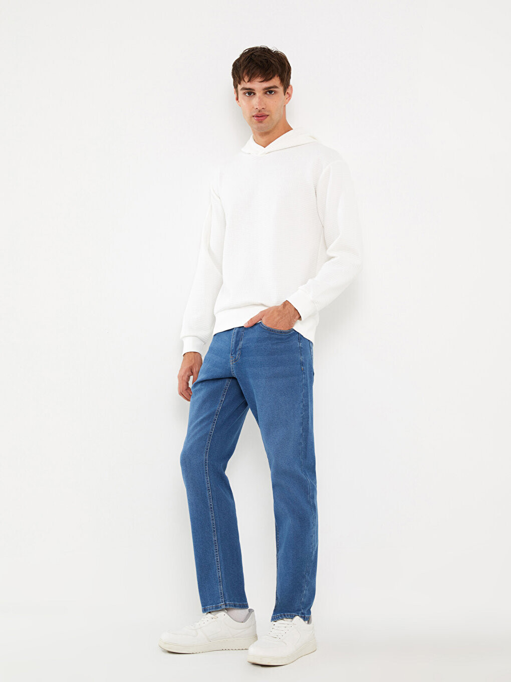 

790 Мужские джинсовые брюки удобного кроя LCW Jeans, среднее индиго родео