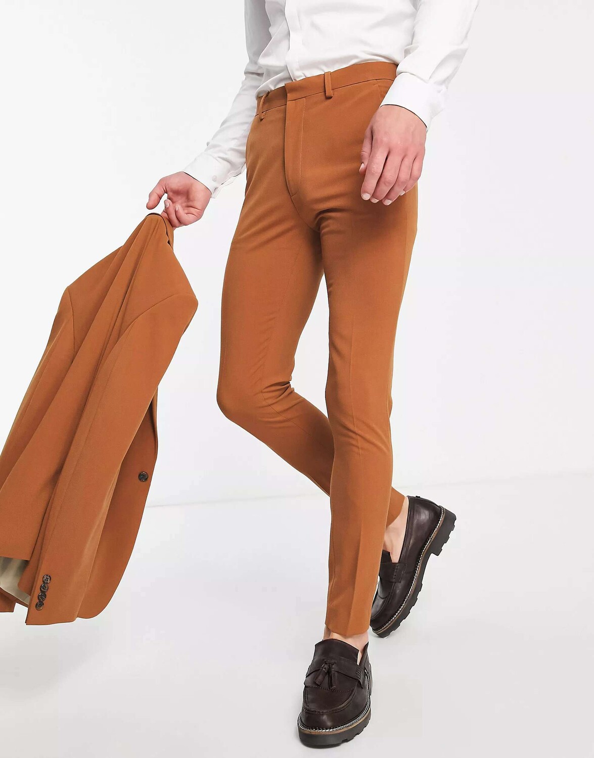 

Табачные суперузкие костюмные брюки ASOS