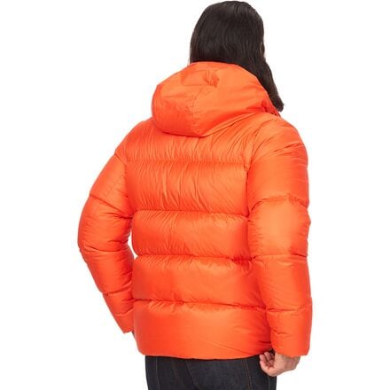 цена Куртка-пуховик Guides с капюшоном – мужская Marmot, цвет Flame