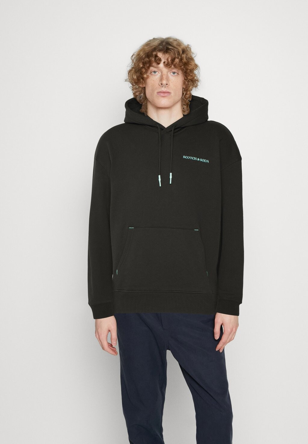 

Худи Scotch & Soda, черный