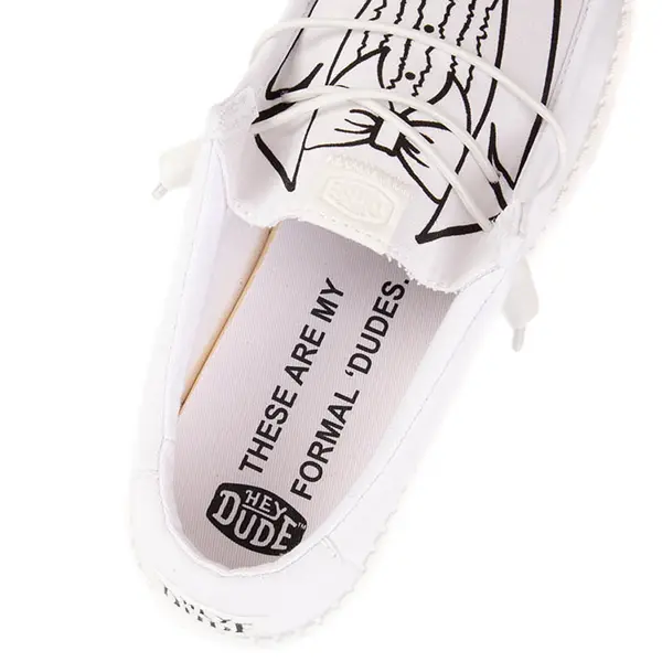 

Слипоны Mens HEYDUDE Wally Tuxedo Slip-On Casual Shoe, белый