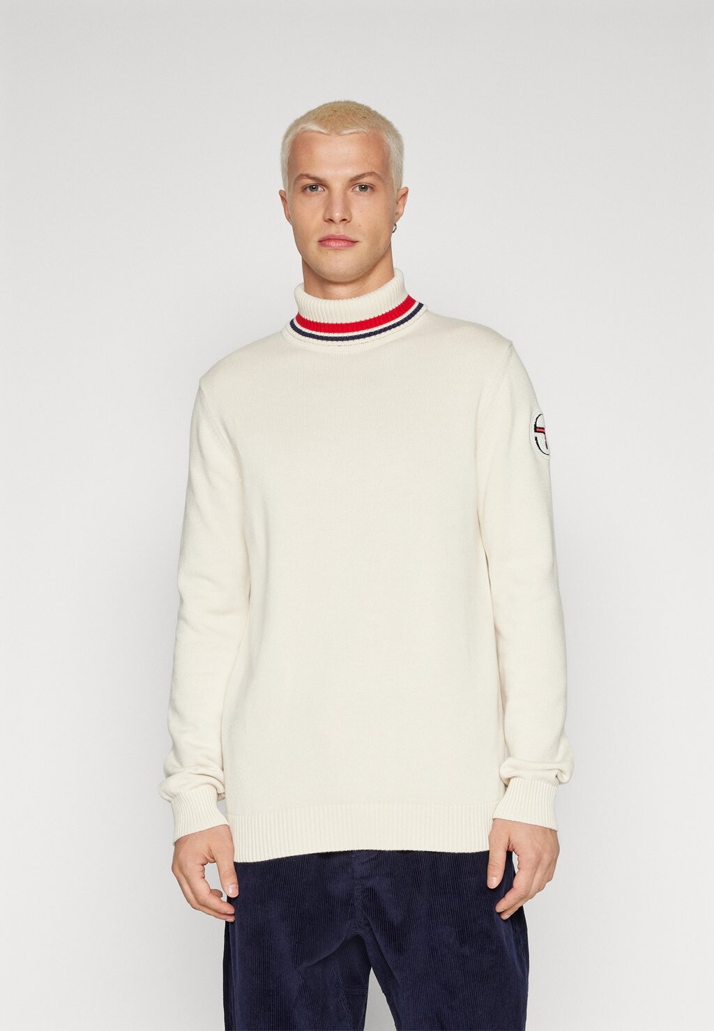 

Вязаный джемпер BORO TURTLE NECK JUMPER Sergio Tacchini, цвет gardenia