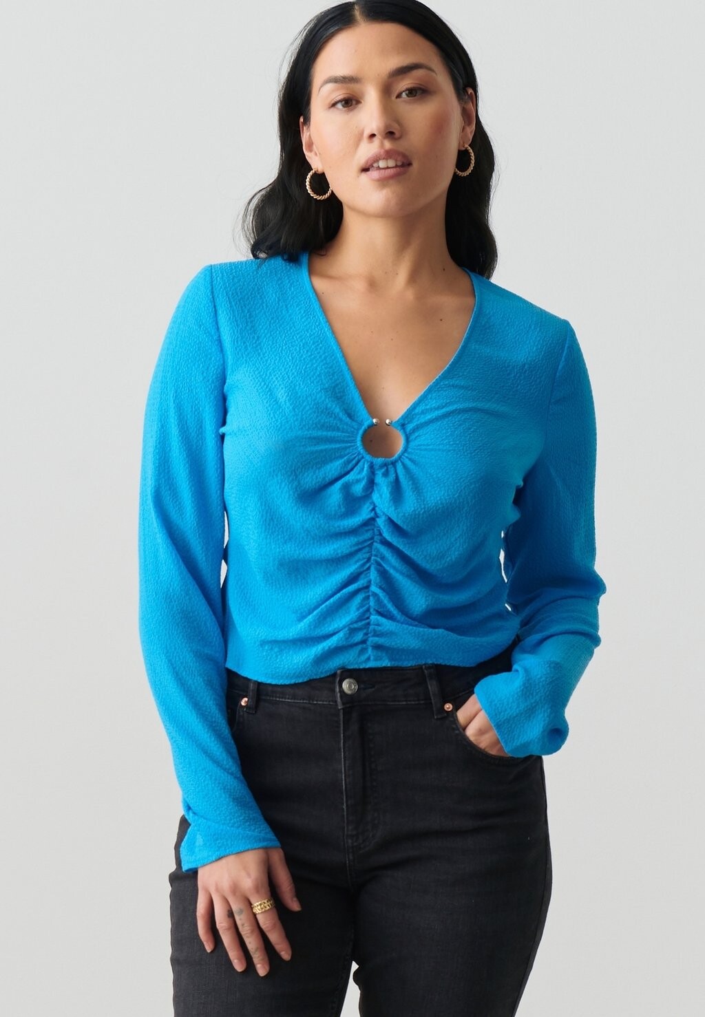 

Блузка Gina Tricot