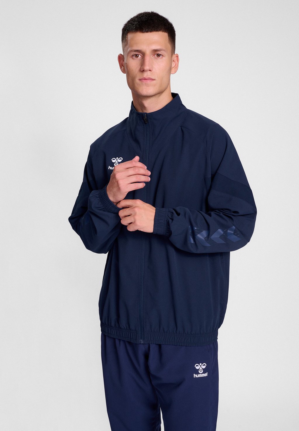 Куртка тренировочная TRAVEL Hummel, цвет marine