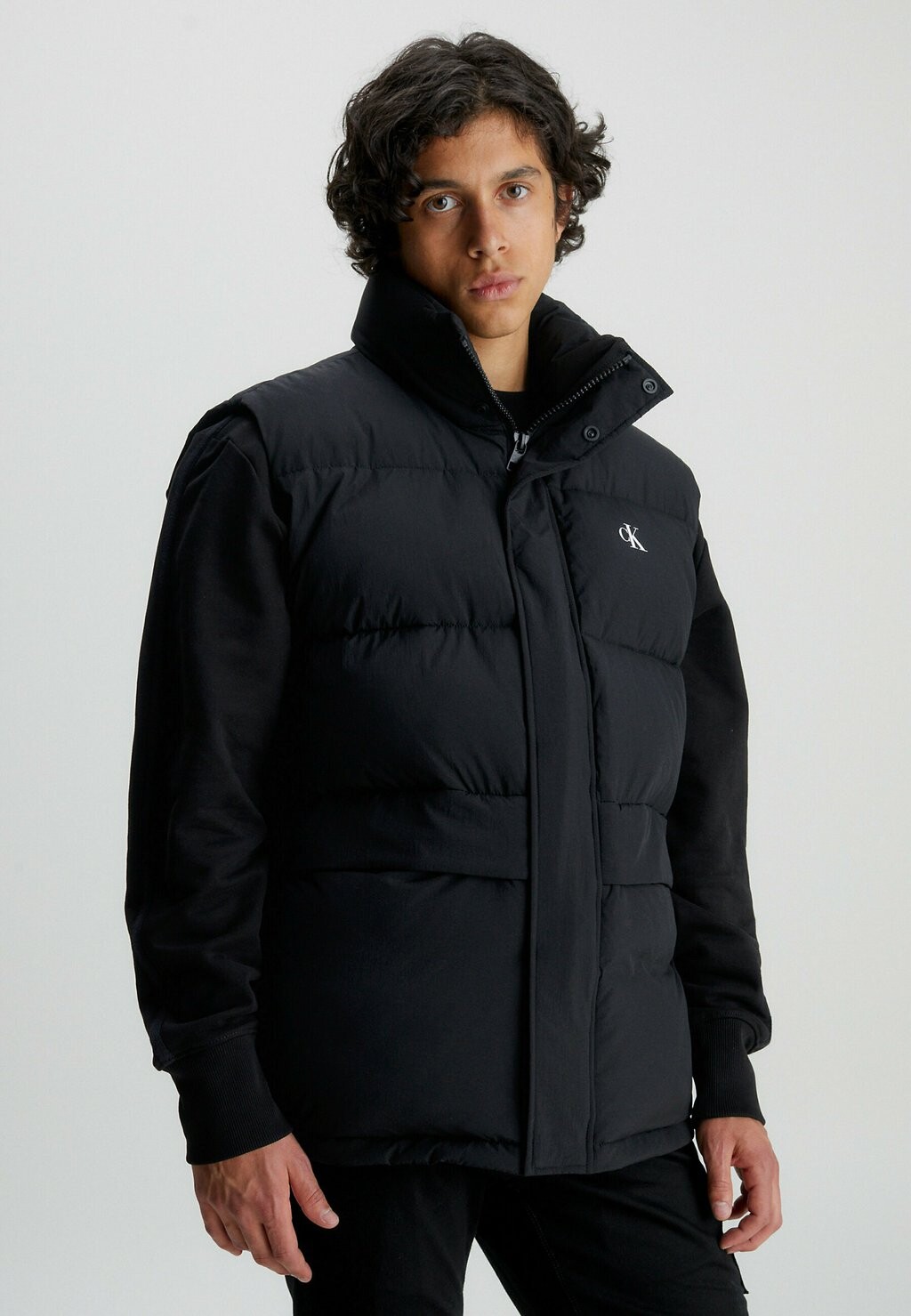 

Жилет Calvin Klein Jeans, черный