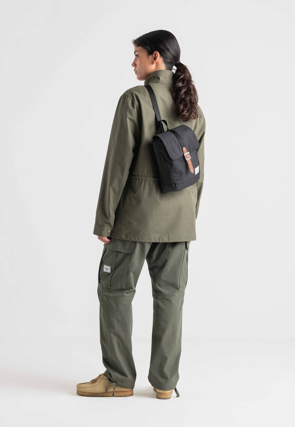 Сумка через плечо RETREAT Herschel, цвет camel