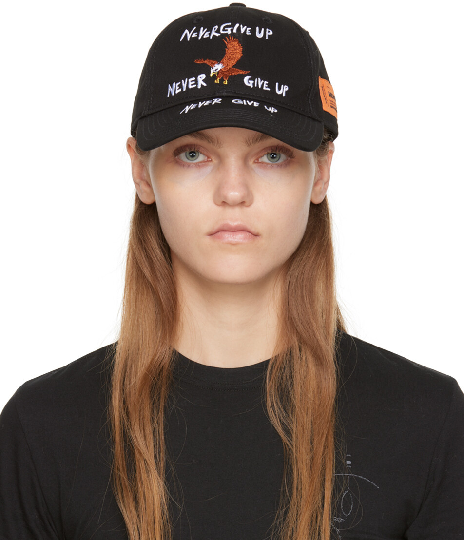 

Кепка черного орла Heron Preston