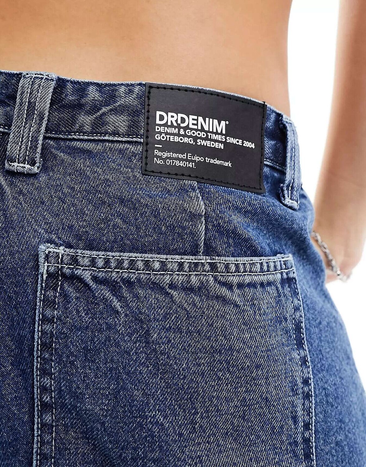 

Джинсы карго с заниженной талией и карманами свободного кроя Dr Denim Hill, цвет каменная галька
