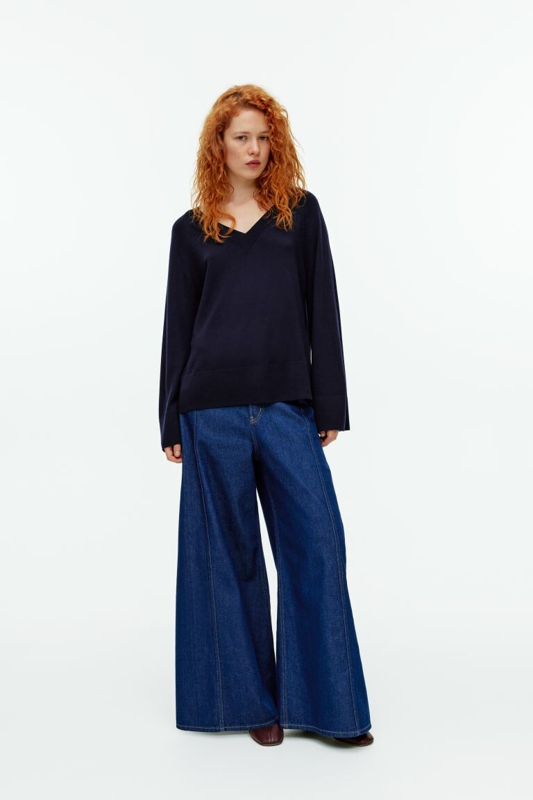 

Свитер из мериносовой шерсти с v-образным вырезом H&M, синий