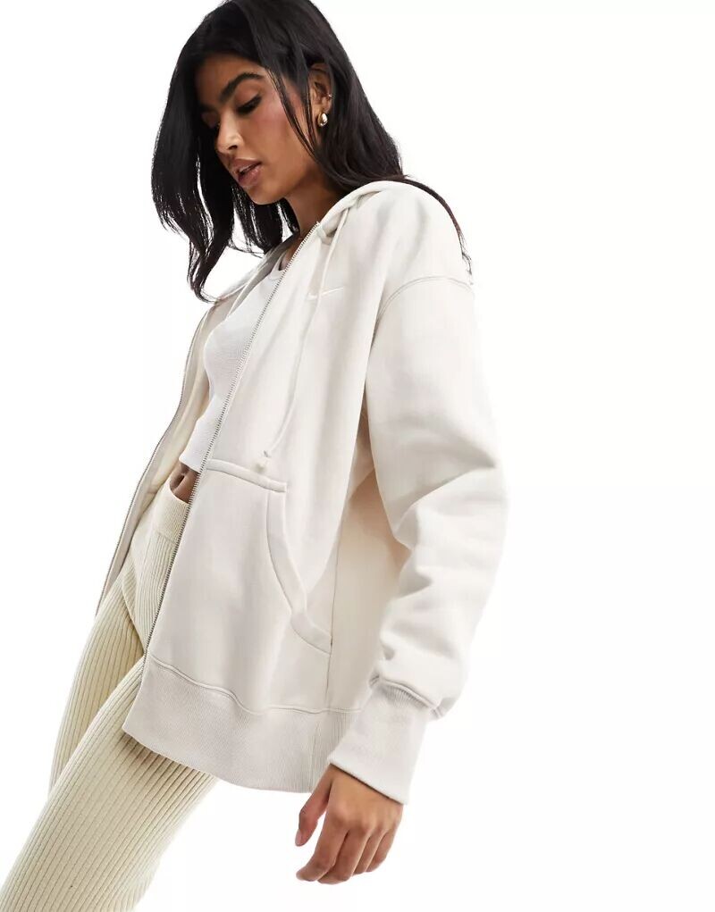 

Толстовка Nike oversized светлого цвета Orewood с объемным кроем и небольшим логотипом Swoosh