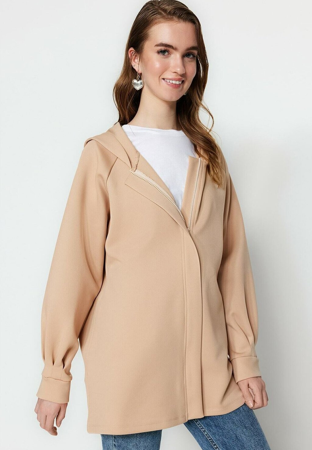 

Толстовка на молнии Trendyol Modest
