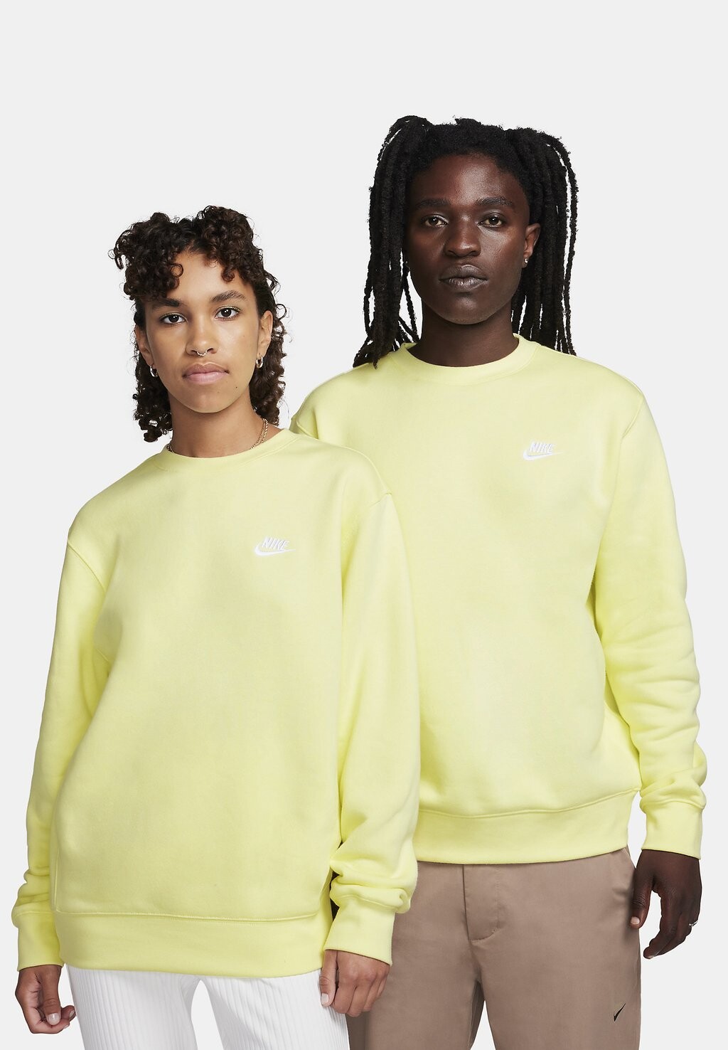 

Толстовка Club Nike, цвет luminous green white