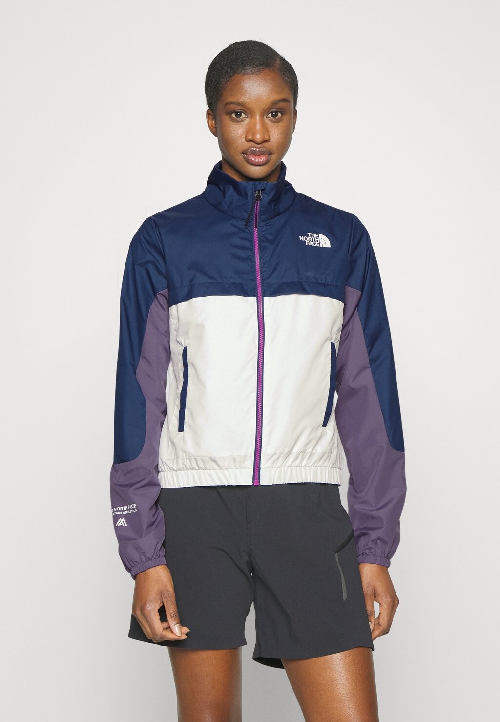 

Ветровка The North Face