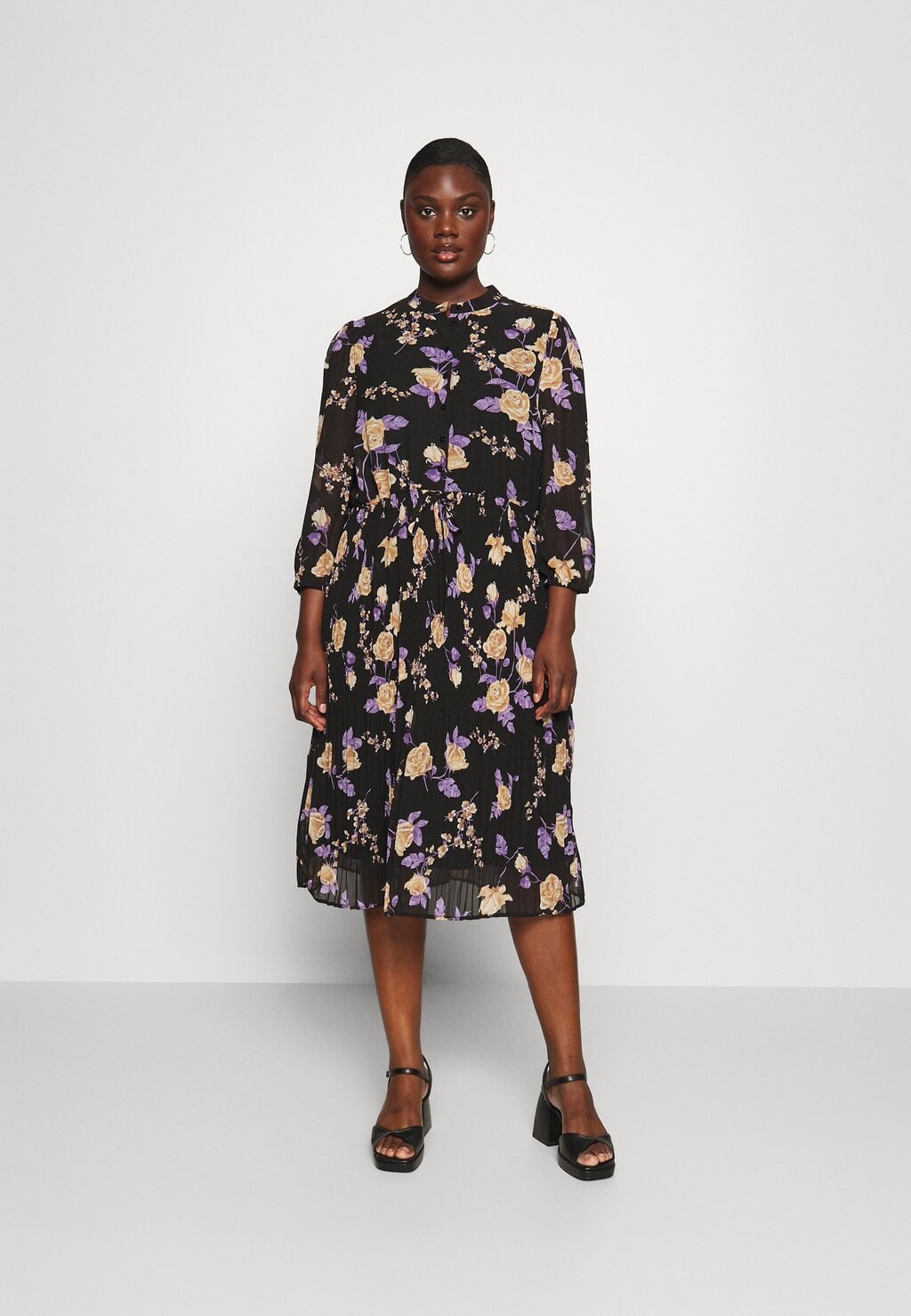 

Классическая рубашка ONLY Carmakoma CARPIONA 3/4 CALF DRESS, черный