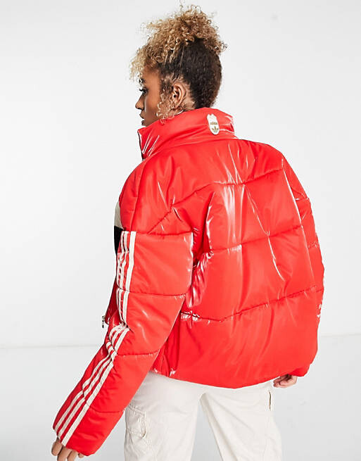 

Красная дутая куртка adidas Originals Ski Chic, Красный