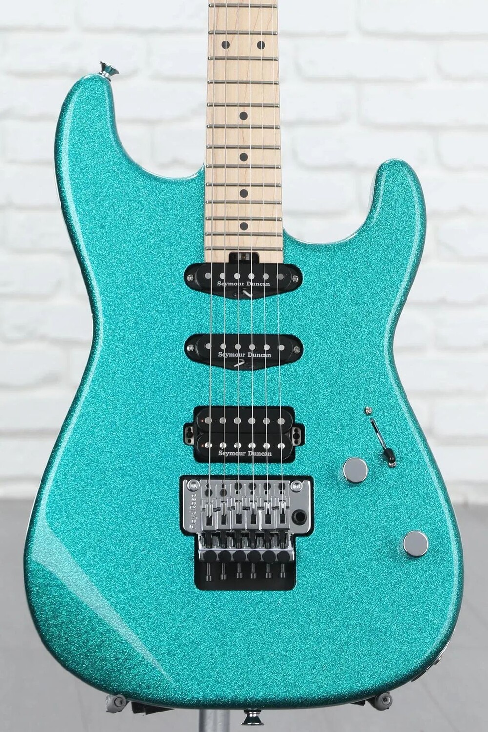 

Новая электрогитара Charvel Pro-Mod San Dimas Style 1 HSS FR M — Aqua Flake