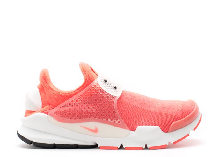 All red nike sock dart best sale