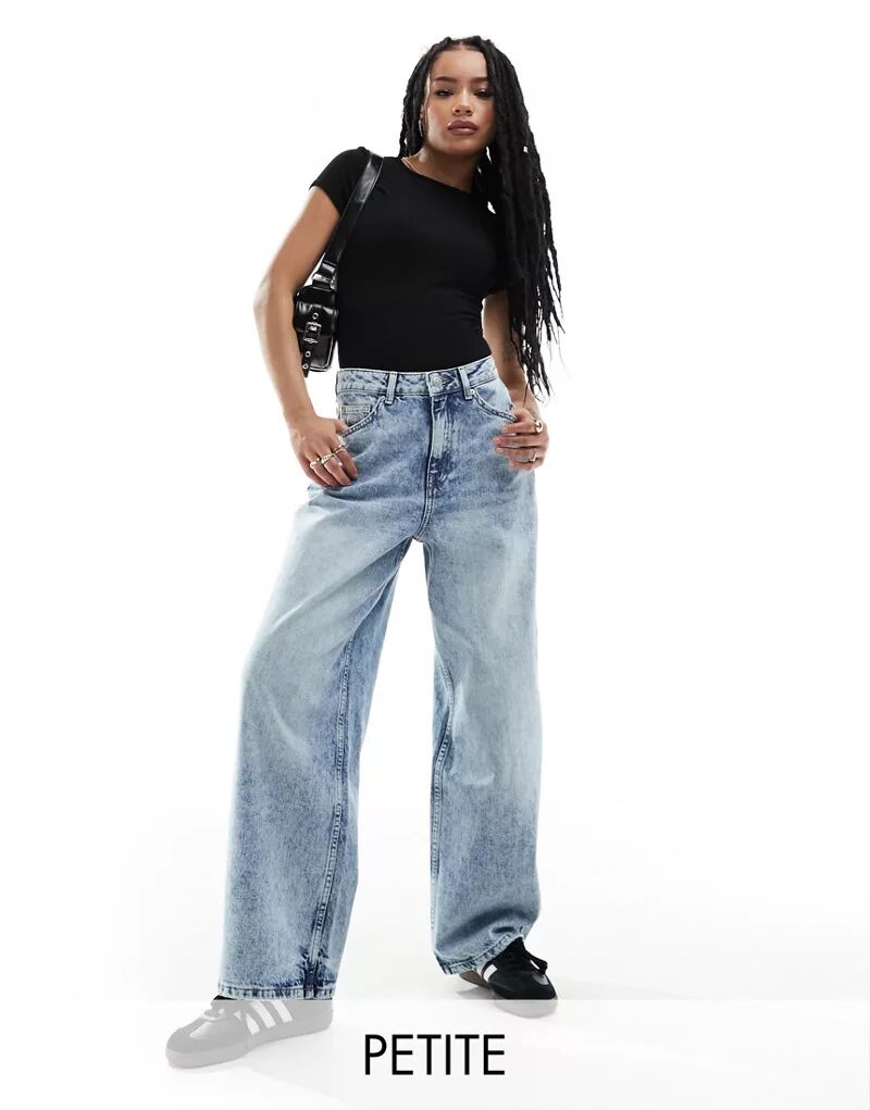 Широкие джинсы Miss Selfridge Petite с эффектом кислотной стирки