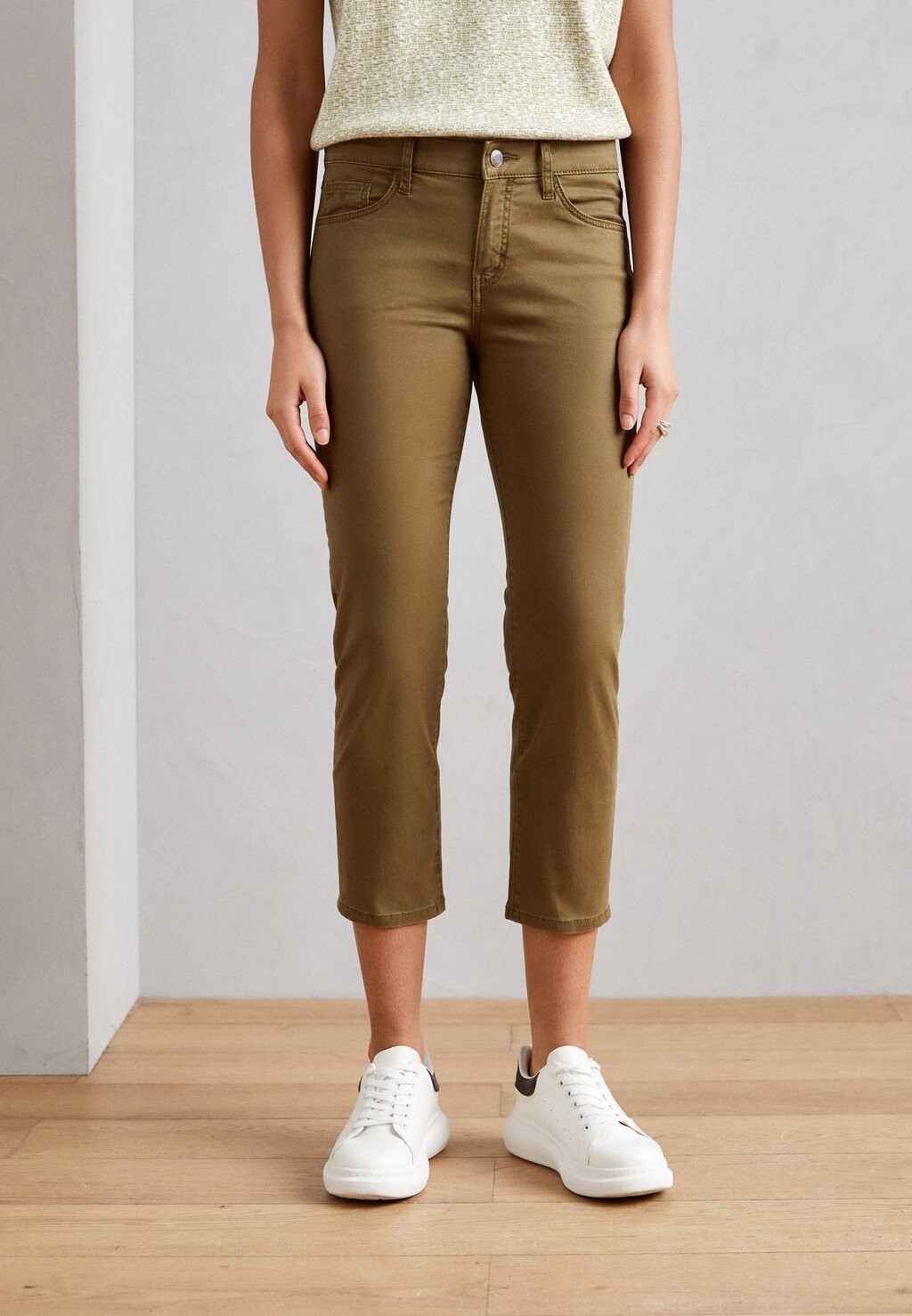 

Брюки 5 POCKET CAPRI Esprit, цвет khaki green