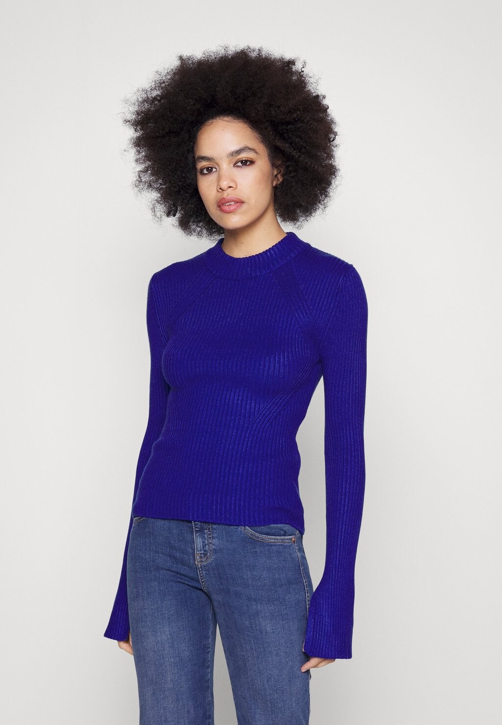 

Свитер Gina Tricot